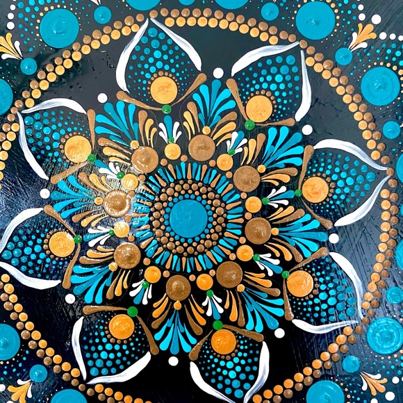 Mandala art, hand painted Mandala artwork - Picture 3 of 3